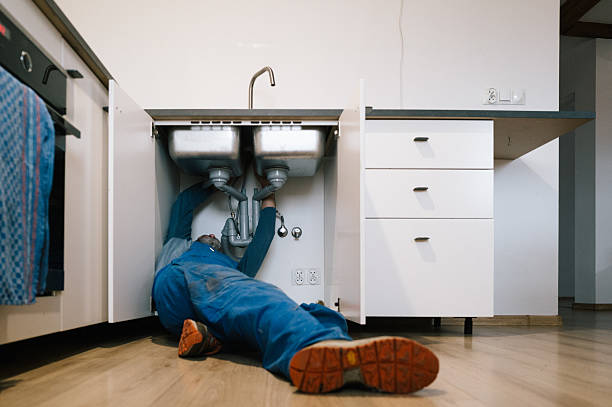 Professional Leak Detection technician working in Brownsville, LA